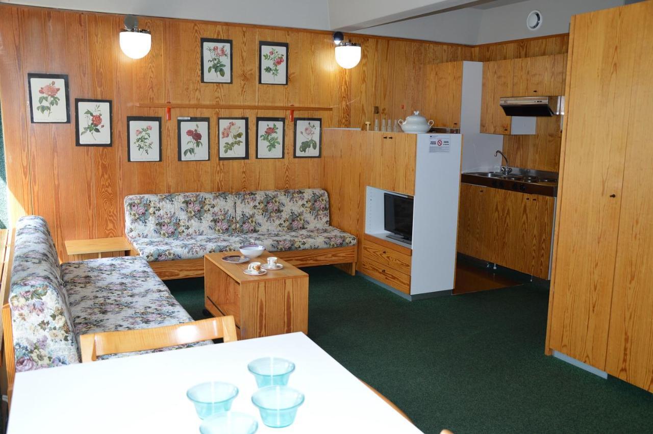 Appartamenti Vacanze Casa -Residence Albare - Check In Vacanze Casa - Marilleva 900 Екстериор снимка