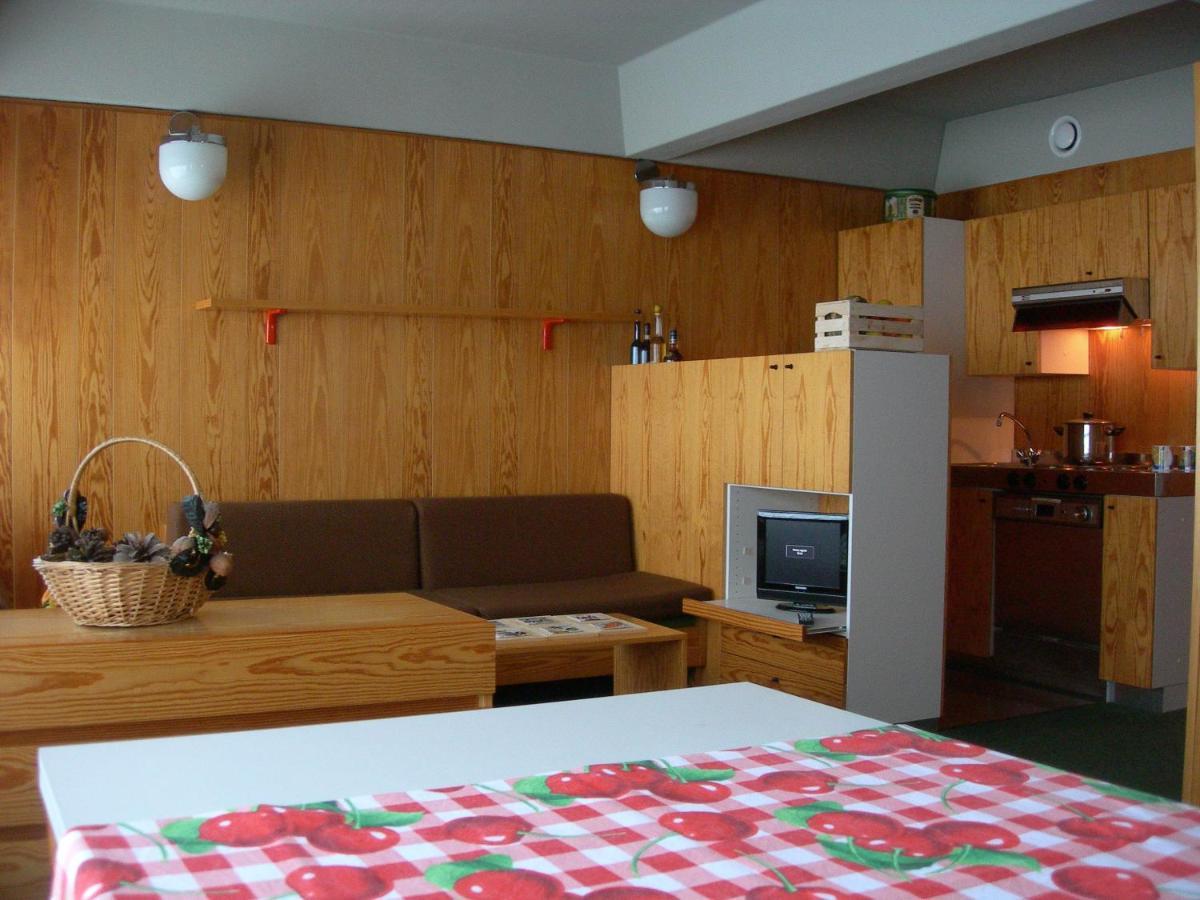 Appartamenti Vacanze Casa -Residence Albare - Check In Vacanze Casa - Marilleva 900 Екстериор снимка