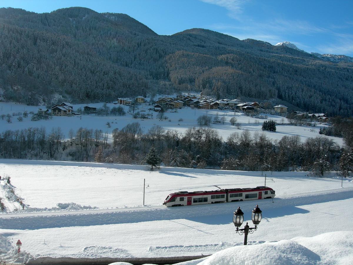 Appartamenti Vacanze Casa -Residence Albare - Check In Vacanze Casa - Marilleva 900 Екстериор снимка